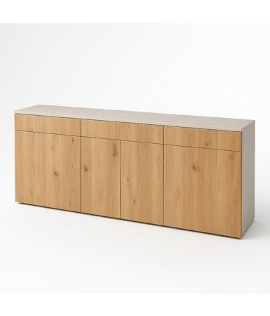 Komoda z 3 szufladami nad drzwiami