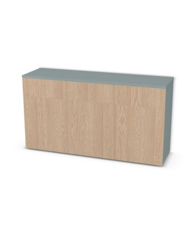 Komoda z 3 szufladami nad drzwiami